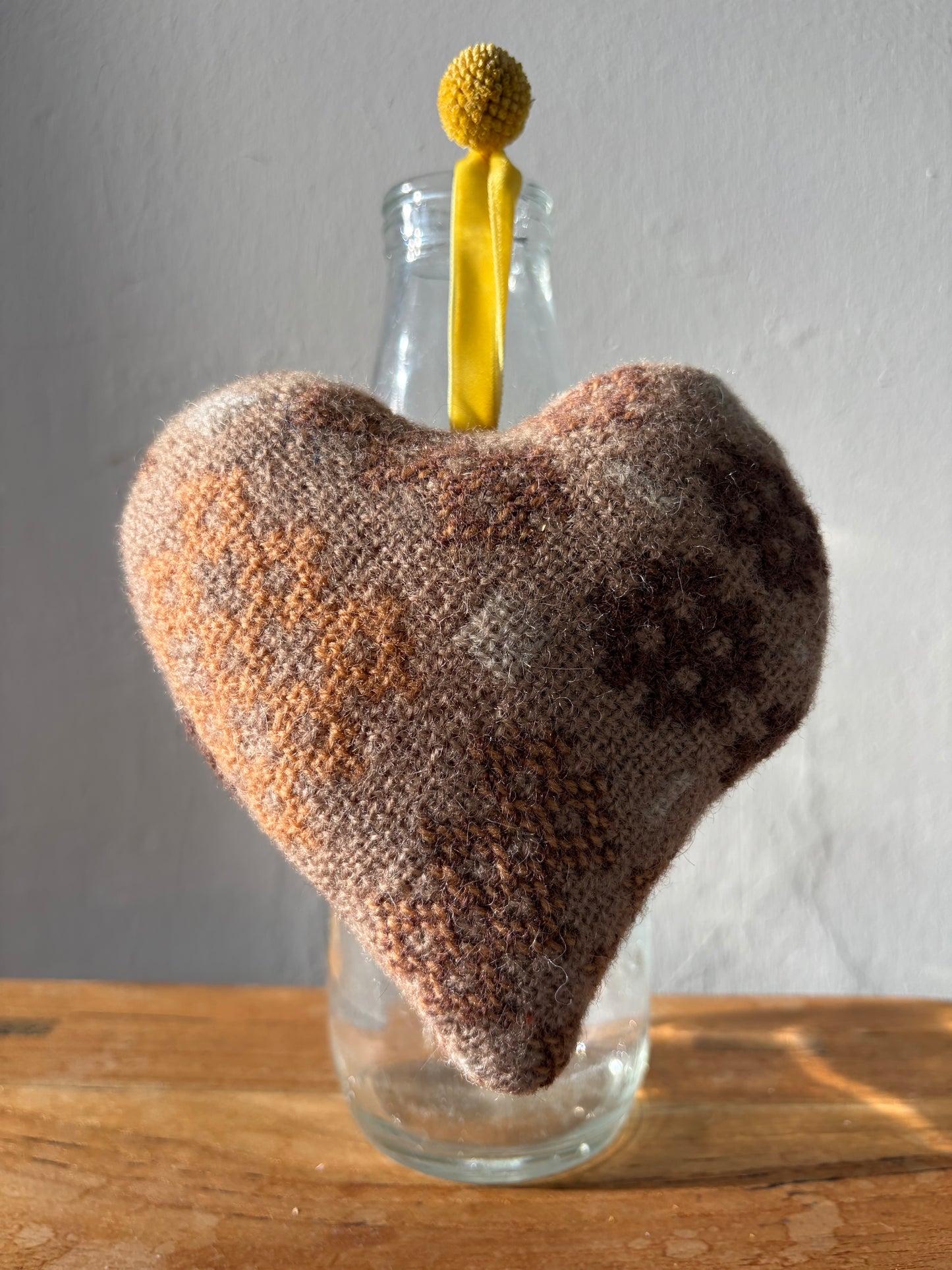 Calon Wlan welsh wool heart decoration carthen cymru cymraeg