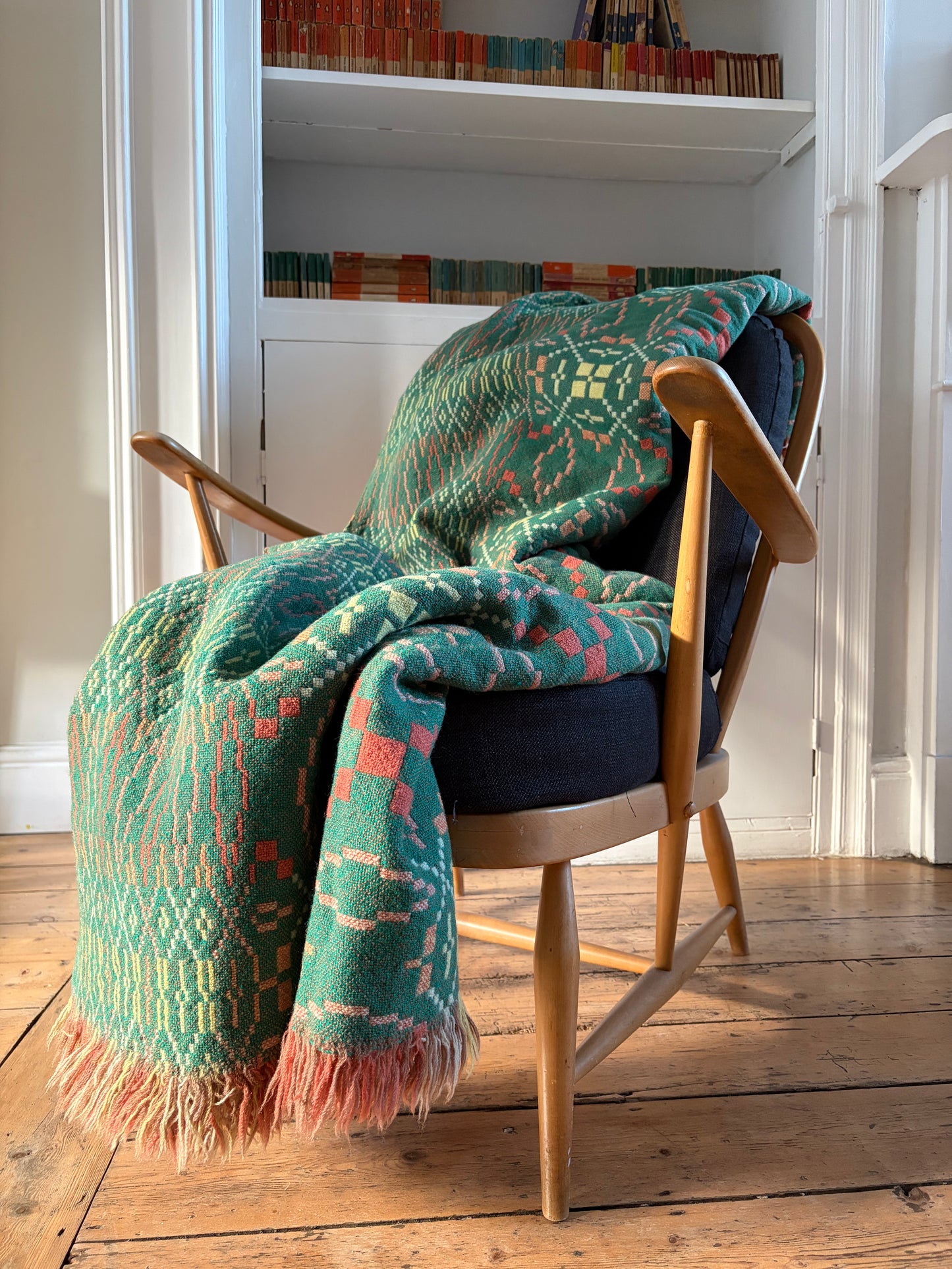 HÊN BLANCED WLÂN CYMRAEG GWYRDD A PINC / vintage green and peach wool Welsh tapestry blanket / throw