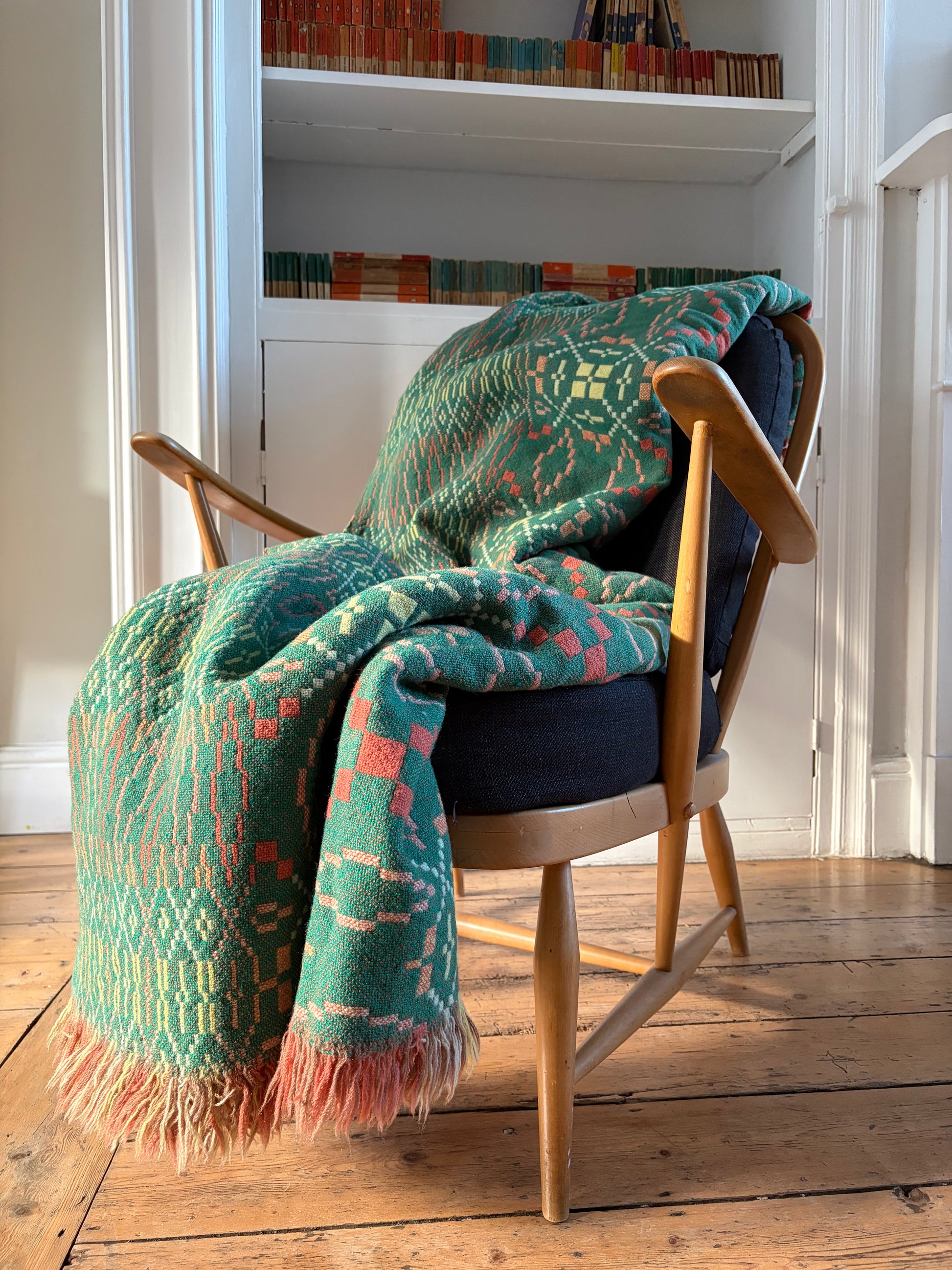 HÊN BLANCED WLÂN CYMRAEG GWYRDD A PINC / vintage green and peach wool Welsh tapestry blanket / throw