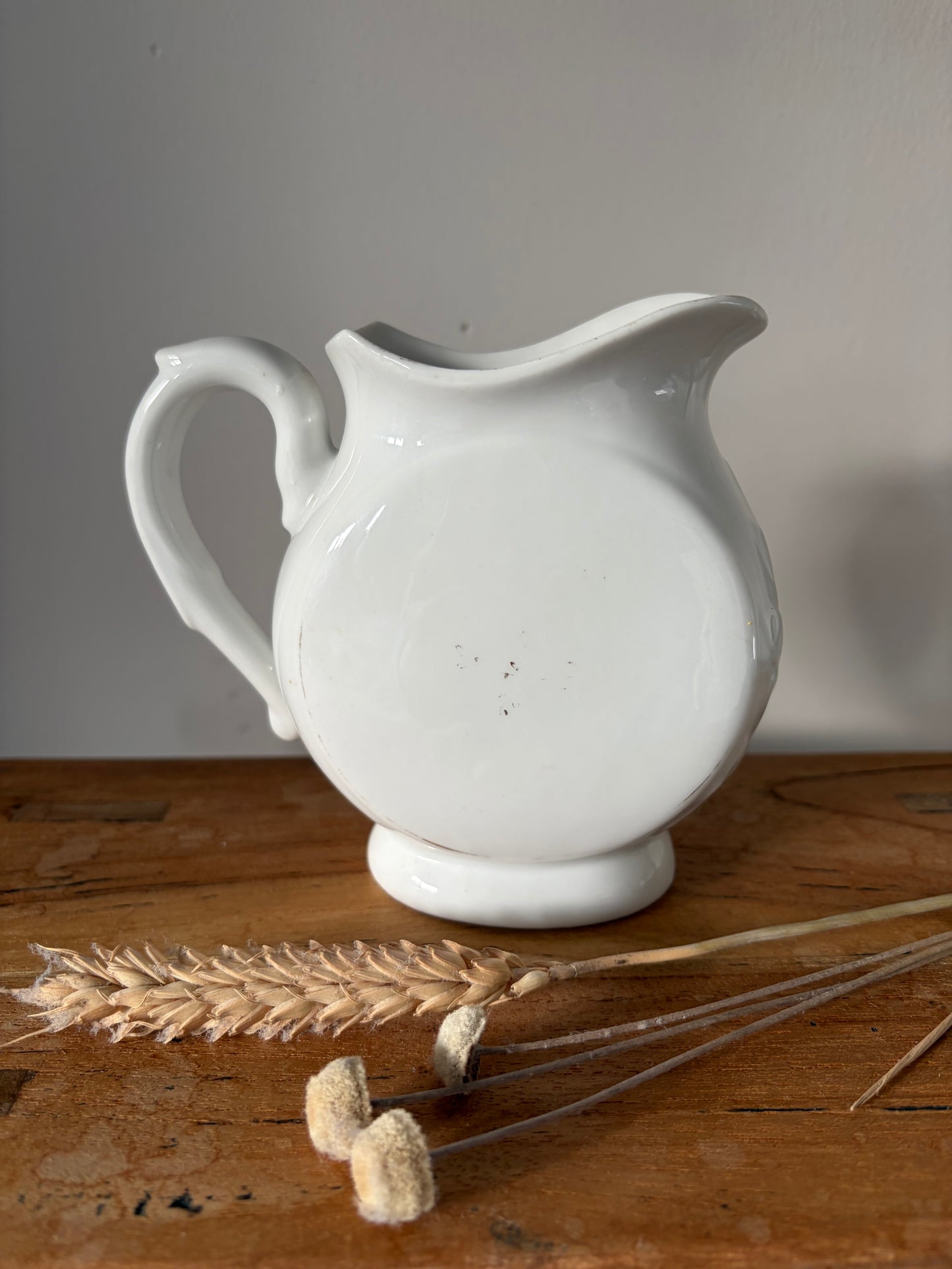 HEN JWG CYMRAEG O FACHYNLLETH / Vintage jug MACHYNLLETH