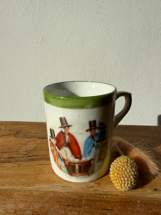 HEN CWPAN BACH CYMRAEG / Vintage miniature Welsh cup