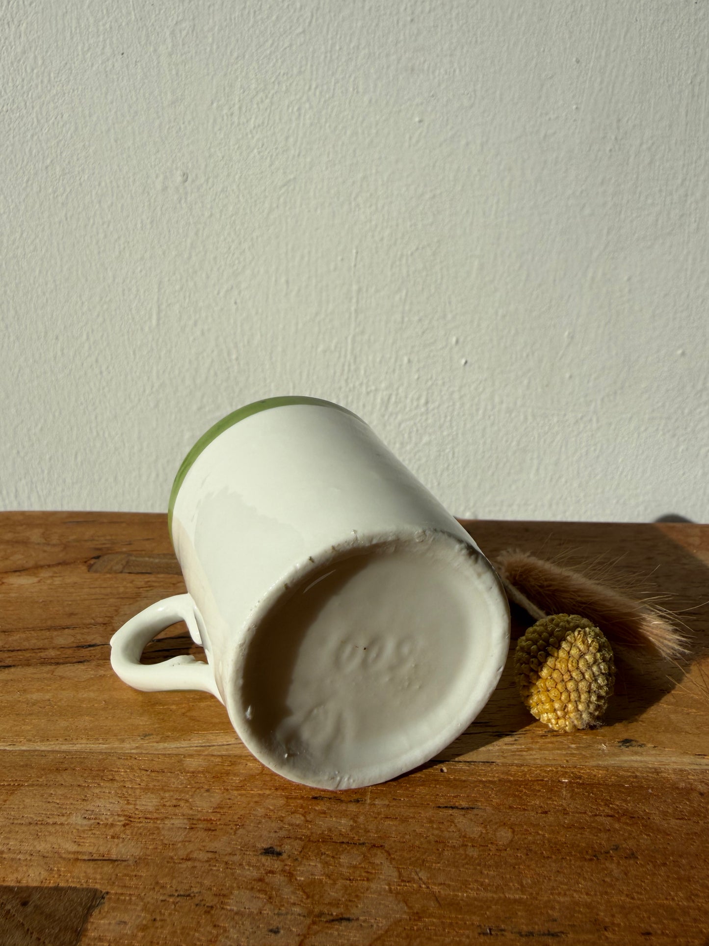 HEN CWPAN BACH CYMRAEG / Vintage miniature Welsh cup