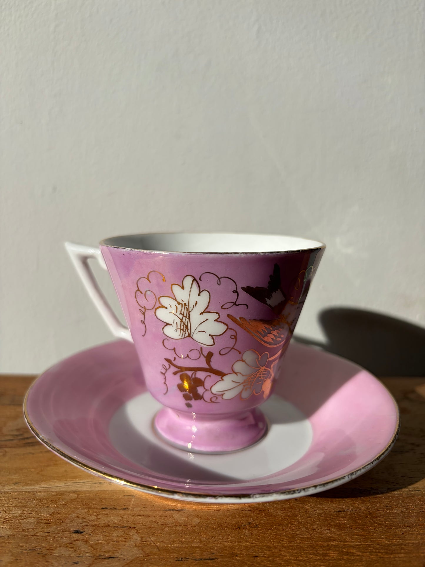 HEN CWPAN BACH CYMRAEG O DINBYCH Y PYSGOD / Vintage Welsh cup A gift from Tenby